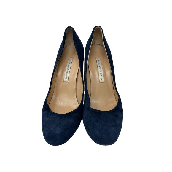 Diane von Furstenberg Pumps Womens 7 Classic Heels Navy Suede Round Toe DVF - Picture 3 of 9